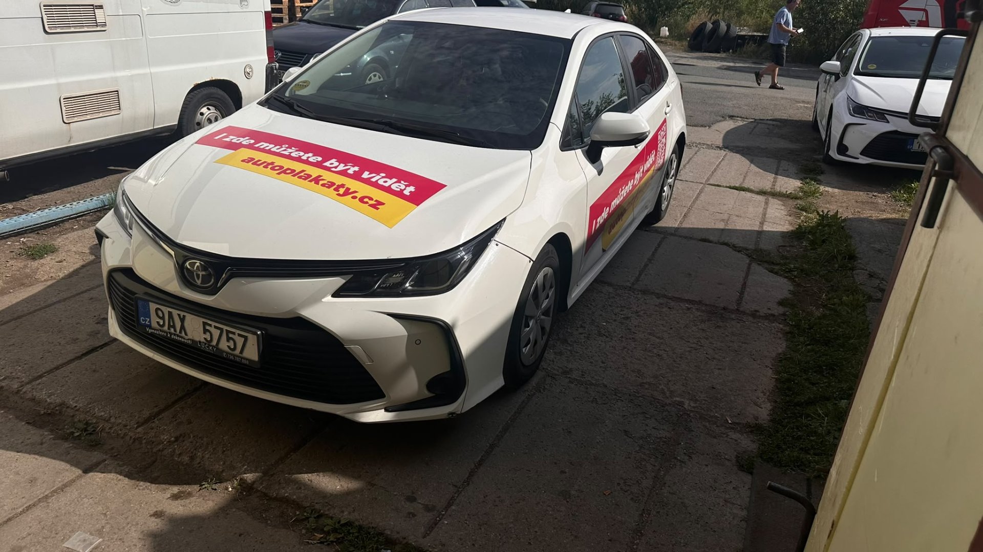 TOYOTA COROLLA